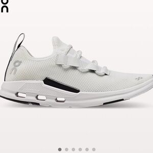 On Cloudeasy Undyed Running Shoes Size 8.5